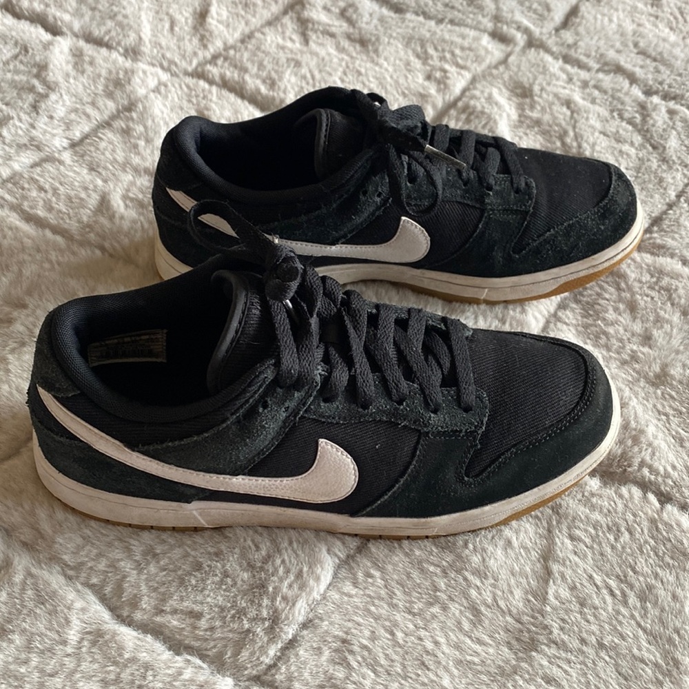 Big Kids Nike Dunk Low Canvas sneakers- size 7.5